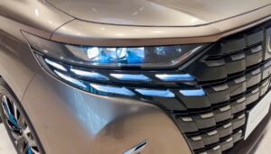 新型アルファード 、カッコ良すぎ！内装も超豪華！乗り心地も抜群！