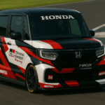 ホンダ N-BOX カスタム：軽自動車の王者、その秘密とは？