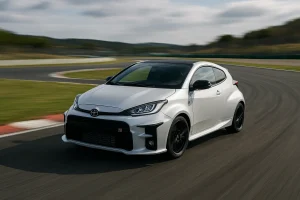 【2025年最新版】GRヤリス徹底解説|最強ホットハッチの魅力と圧倒的走行性能を完全レビュー!