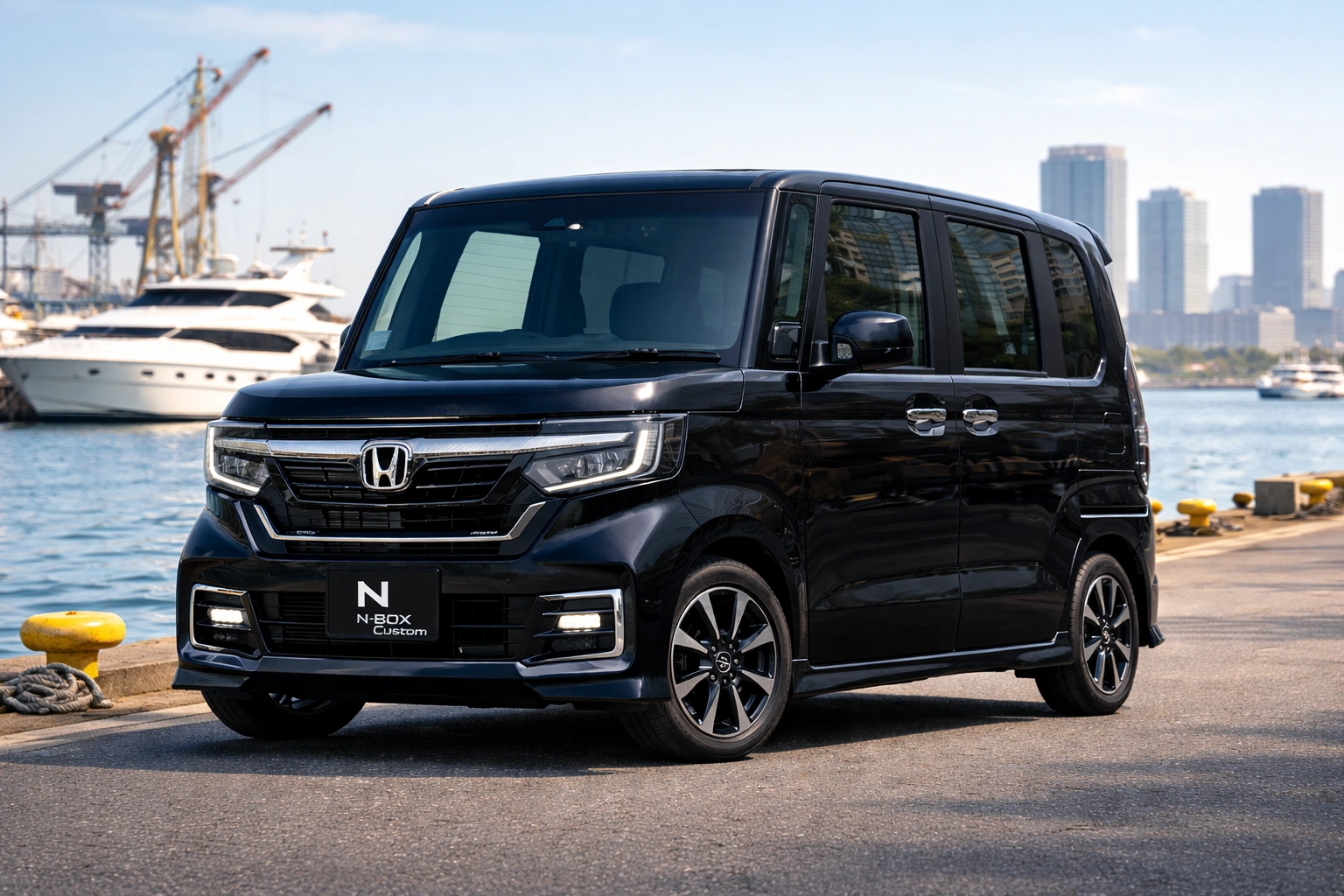 【なぜ売れ続ける?】N-BOXカスタムが“軽自動車No.1”と言われる本当の理由